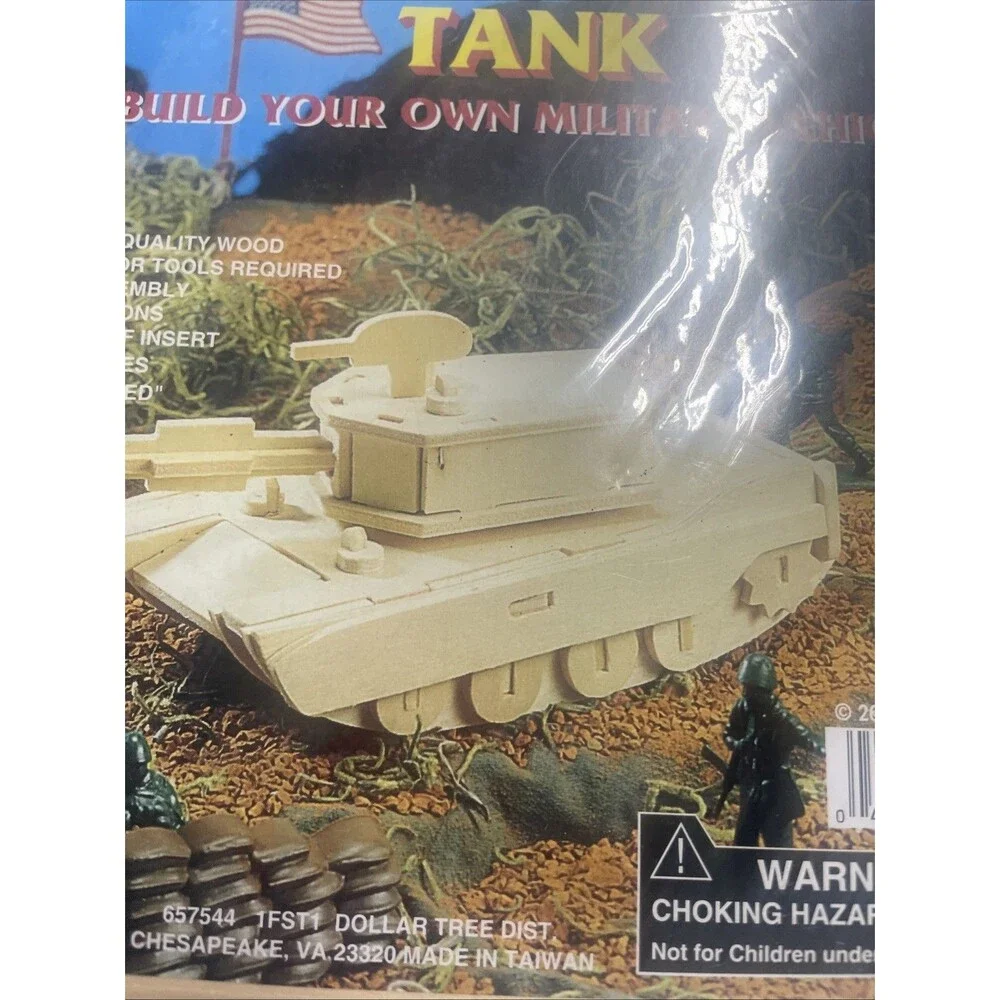 TANK Woodcraft Construction Kit 3-D Puzzle Sealed‎